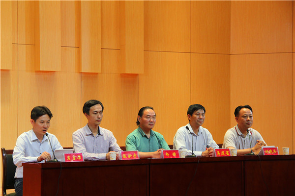 2016092215314544.jpg 公司隆重召开2016级开学典礼暨新生入学教育启动仪式