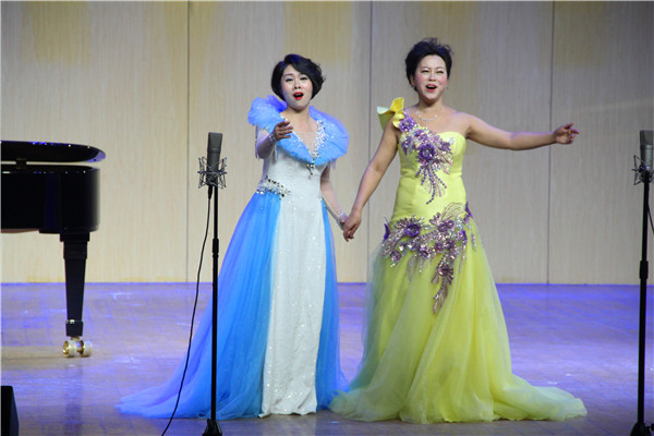 2016121408555974.jpg 公司举办歌剧教师专场音乐会